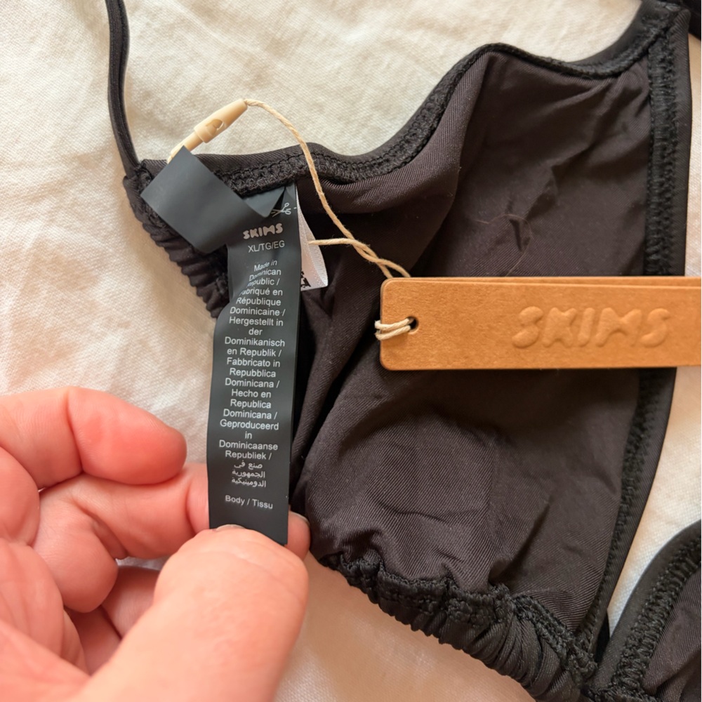 NWT Skims Triangle Bikini Top - Picture 3 of 3
